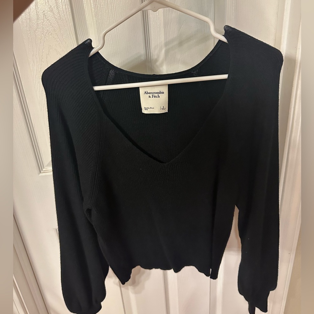 Abercrombie & Fitch sweater